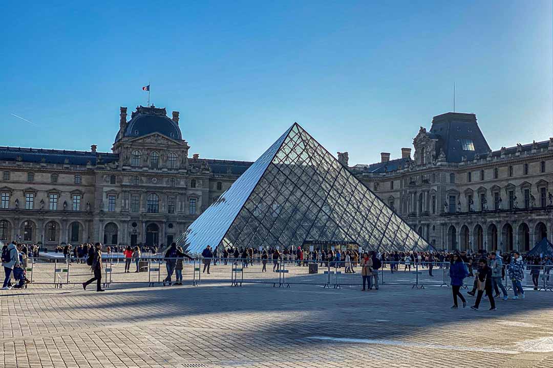 Louvre Museum